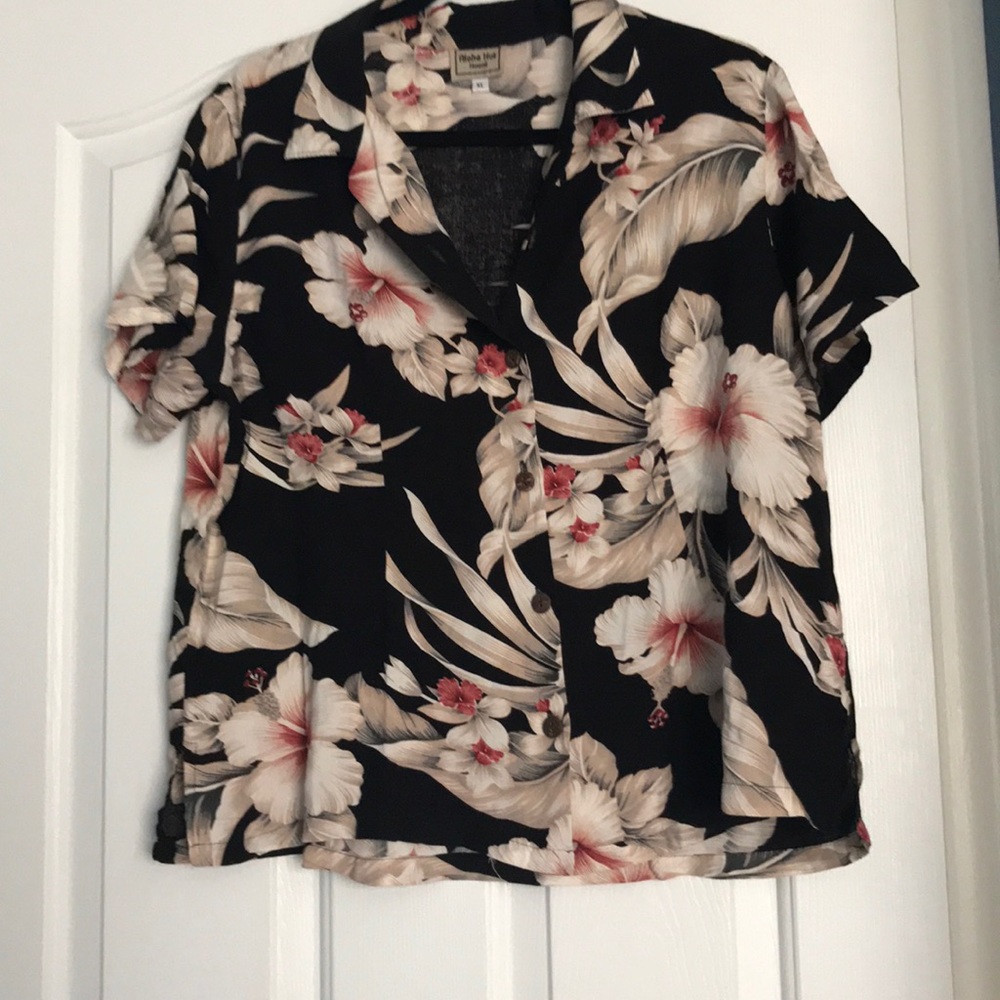 Aloha Hut Hawaii Button Down Shirt